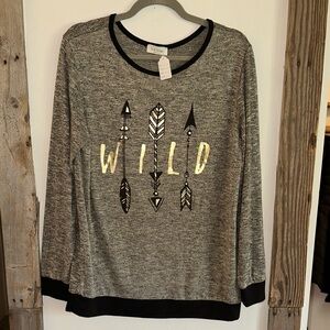 Women’s Heather Gray 'Wild' Graphic Pullover Top